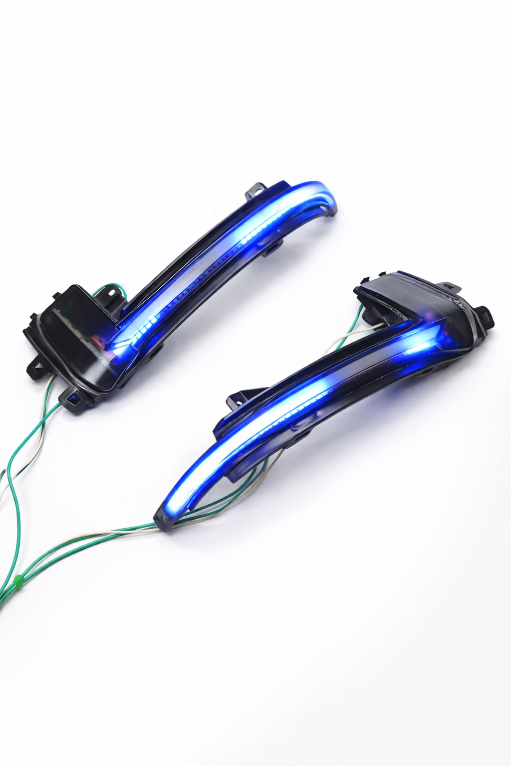 Dynamic LED Side Mirror Turn Signals (Sequential) – Audi