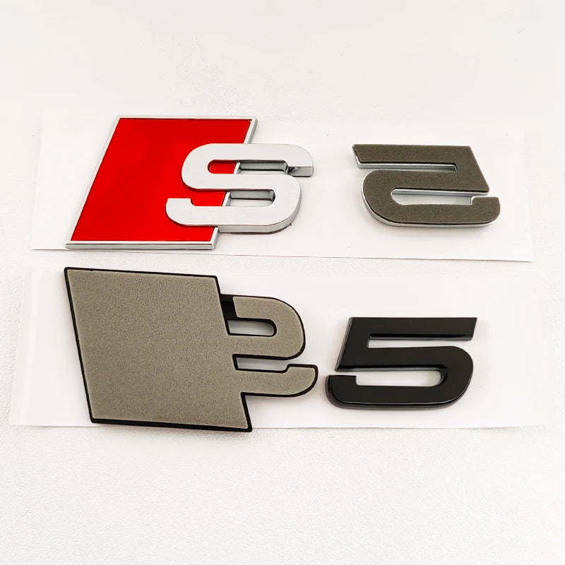 Audi S5 Emblem
