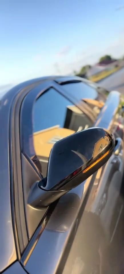 Dynamic LED Side Mirror Turn Signals (Sequential) – Audi